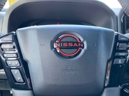 Nissan Frontier PRO-4X Crew Cab 4x4 Long Bed 2026