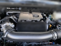 Nissan Frontier PRO-4X Crew Cab 4x4 Long Bed 2026