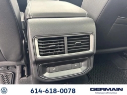 Volkswagen Atlas Cross Sport 2.0T SEL R-Line Black 4MOTION 2026