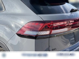 Volkswagen Atlas Cross Sport 2.0T SEL R-Line Black 4MOTION 2026