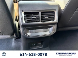 Volkswagen Atlas Cross Sport 2.0T SEL R-Line Black 4MOTION 2026