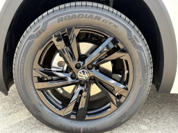 Volkswagen Atlas Cross Sport 2.0T SEL R-Line Black 4MOTION 2026