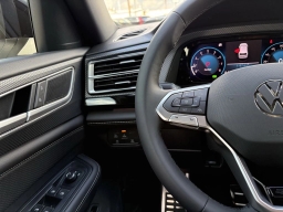 Volkswagen Atlas Cross Sport 2.0T SEL R-Line Black 4MOTION 2026