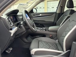 Volkswagen Atlas 2.0T Peak Edition 4MOTION 2026