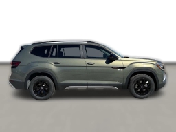 Volkswagen Atlas 2.0T Peak Edition 4MOTION 2026