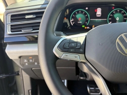 Volkswagen Atlas 2.0T Peak Edition 4MOTION 2026