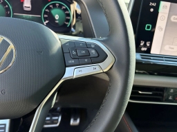 Volkswagen Atlas 2.0T Peak Edition 4MOTION 2026