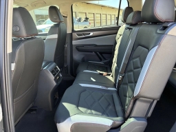 Volkswagen Atlas 2.0T Peak Edition 4MOTION 2026