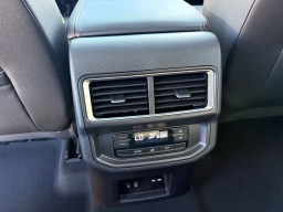 Volkswagen Atlas 2.0T Peak Edition 4MOTION 2026