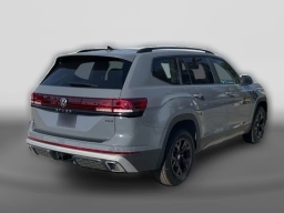 Volkswagen Atlas 2.0T Peak Edition 4MOTION 2026