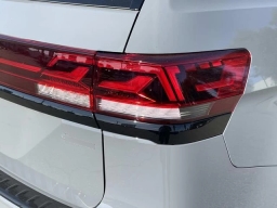 Volkswagen Atlas 2.0T Peak Edition 4MOTION 2026