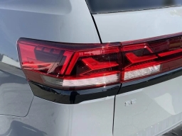 Volkswagen Atlas 2.0T Peak Edition 4MOTION 2026