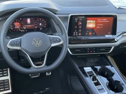 Volkswagen Atlas 2.0T Peak Edition 4MOTION 2026