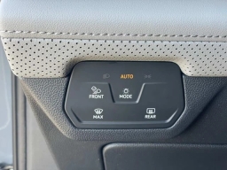 Volkswagen Atlas 2.0T Peak Edition 4MOTION 2026