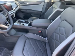 Volkswagen Atlas 2.0T Peak Edition 4MOTION 2026