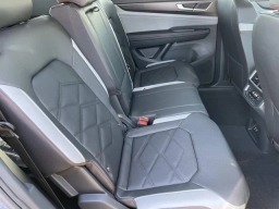 Volkswagen Atlas 2.0T Peak Edition 4MOTION 2026