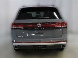 Volkswagen Atlas 2.0T Peak Edition 4MOTION 2026