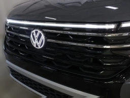 Volkswagen Atlas 2.0T Peak Edition 4MOTION 2026
