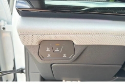 Volkswagen Atlas 2.0T Peak Edition 4MOTION 2026