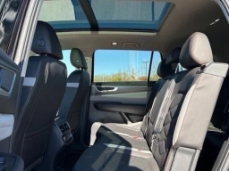 Volkswagen Atlas 2.0T Peak Edition 4MOTION 2026