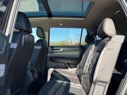 Volkswagen Atlas 2.0T Peak Edition 4MOTION 2026