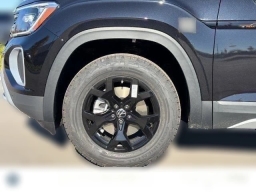 Volkswagen Atlas 2.0T Peak Edition 4MOTION 2026