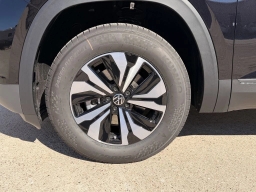 Volkswagen Atlas Cross Sport 2.0T SE FWD 2026