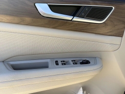 Volkswagen Atlas 2.0T SE FWD 2026