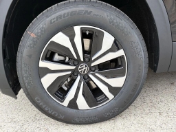 Volkswagen Atlas 2.0T SE FWD 2026