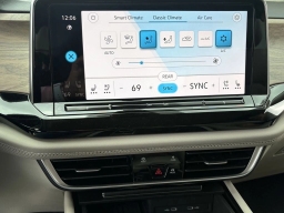 Volkswagen Atlas 2.0T SE FWD 2026