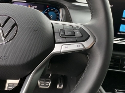 Volkswagen Atlas Cross Sport 2.0T SEL Premium R-Line 4MOTION 2026