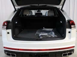 Volkswagen Atlas Cross Sport 2.0T SEL Premium R-Line 4MOTION 2026