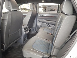 Volkswagen Atlas Cross Sport 2.0T SEL Premium R-Line 4MOTION 2026