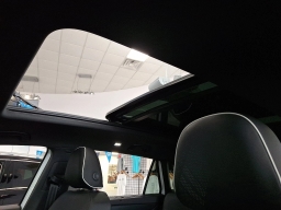 Volkswagen Atlas Cross Sport 2.0T SEL Premium R-Line 4MOTION 2026