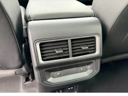 Volkswagen Atlas Cross Sport 2.0T SEL Premium R-Line 4MOTION 2026