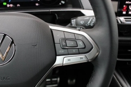 Volkswagen Atlas Cross Sport 2.0T SEL Premium R-Line 4MOTION 2026