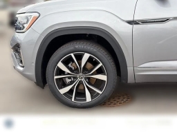 Volkswagen Atlas Cross Sport 2.0T SEL Premium R-Line 4MOTION 2026