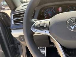 Volkswagen Atlas Cross Sport 2.0T SEL Premium R-Line 4MOTION 2026