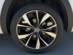 Volkswagen Atlas 2.0T SEL Premium R-Line 4MOTION 2026