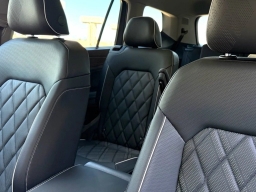 Volkswagen Atlas 2.0T SEL Premium R-Line 4MOTION 2026