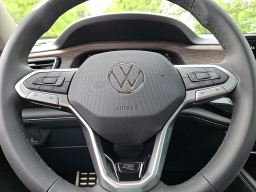 Volkswagen Atlas 2.0T SEL Premium R-Line 4MOTION 2026