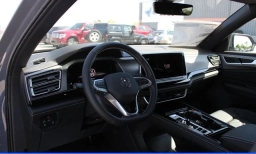 Volkswagen Atlas Cross Sport 2.0T SE w/Technology 4MOTION 2026