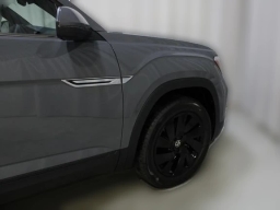 Volkswagen Atlas Cross Sport 2.0T SE w/Technology 4MOTION 2026