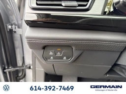 Volkswagen Atlas Cross Sport 2.0T SE w/Technology 4MOTION 2026