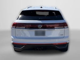 Volkswagen Atlas Cross Sport 2.0T SE w/Technology 4MOTION 2026