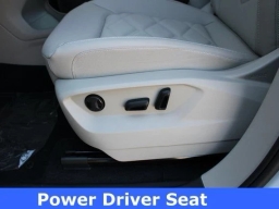 Volkswagen Atlas 2.0T SE w/Technology 4MOTION 2026