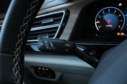 Volkswagen Atlas 2.0T SE w/Technology 4MOTION 2026