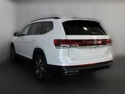 Volkswagen Atlas 2.0T SE w/Technology 4MOTION 2026