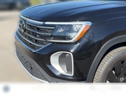 Volkswagen Atlas 2.0T SE w/Technology 4MOTION 2026