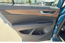 Volkswagen Atlas 2.0T SE w/Technology 4MOTION 2026